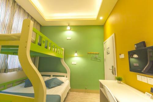 Xiamen Into Spring Hometel