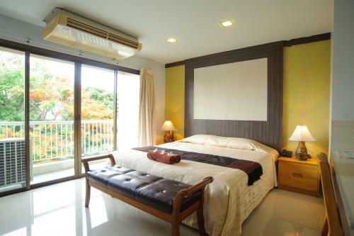Hotel Diamond City Place