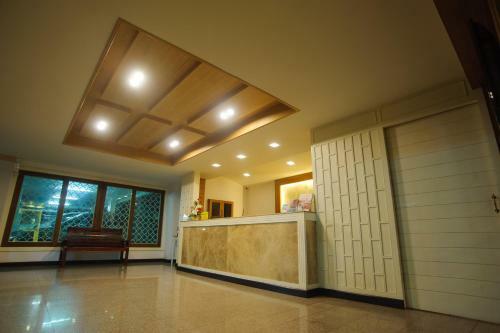 Hotel Diamond City Place