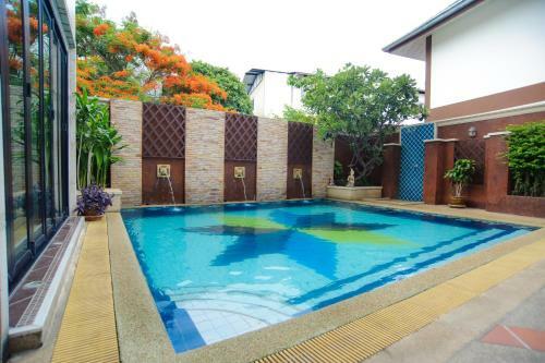 Hotel Diamond City Place