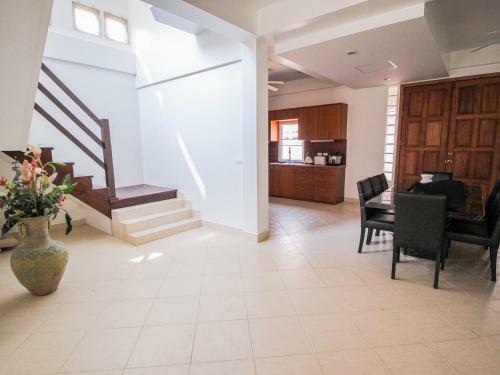 Naklua Pool Villa By Pattaya Sunny Rentals