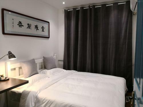 Ancient City Wall Home Apartment