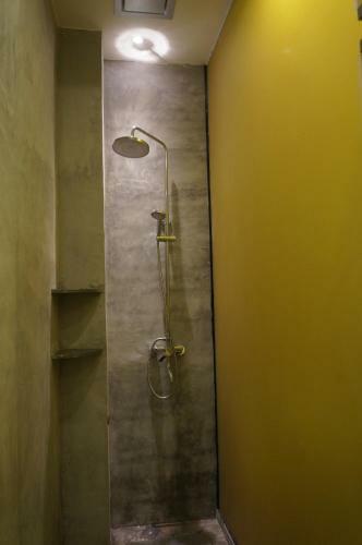 Bed & Breakfast Dragon's Den Hostel In Yangshuo
