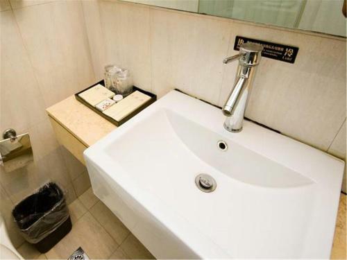 Jiefang Hotel