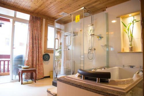 Yangshuo Rosewood Boutique Hotel