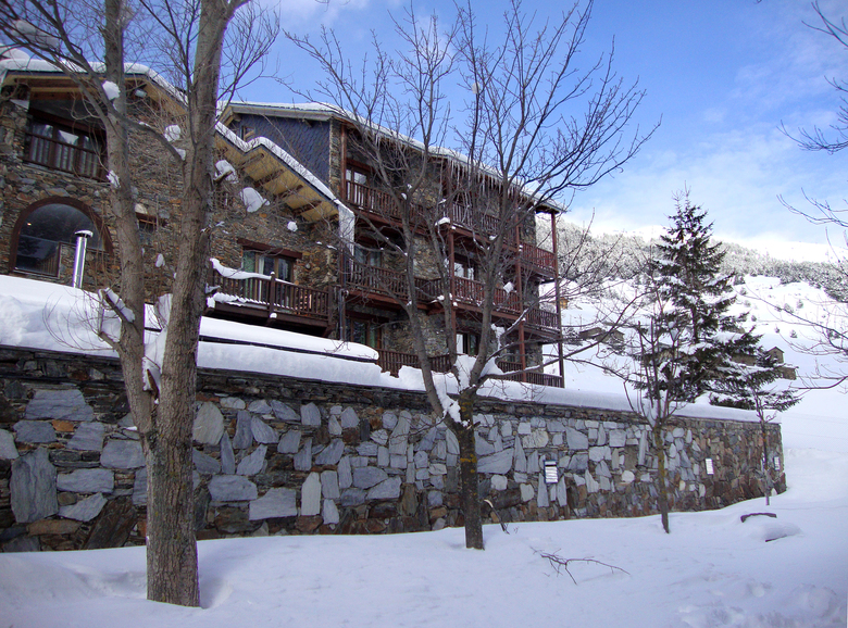 Apartamentos Deusol 3000