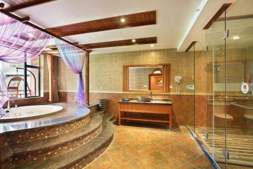 Bluesky Hotel & Resort