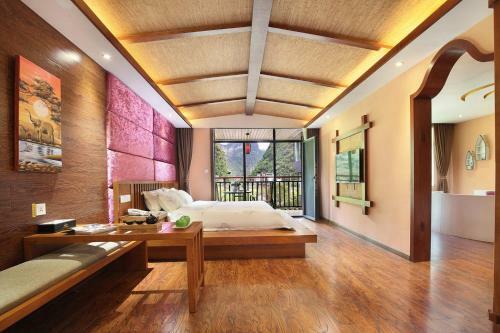 Bluesky Hotel & Resort