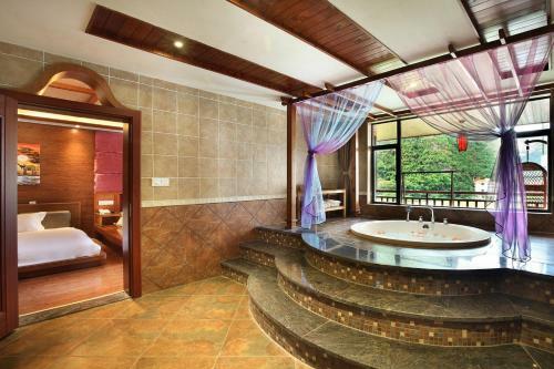 Bluesky Hotel & Resort