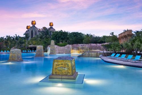 Hotel Beach Tower Atlantis Autograph Collection