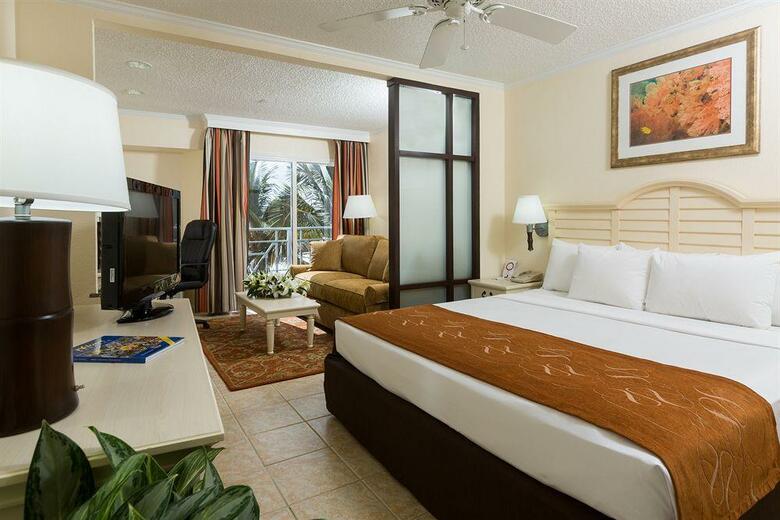 Hotel Comfort Suites Paradise Island