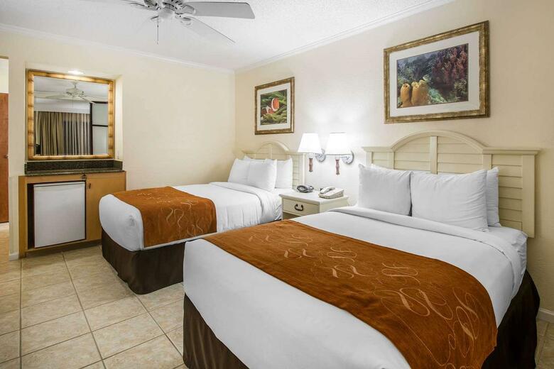 Hotel Comfort Suites Paradise Island