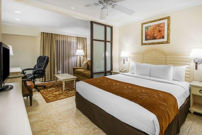 Hotel Comfort Suites Paradise Island
