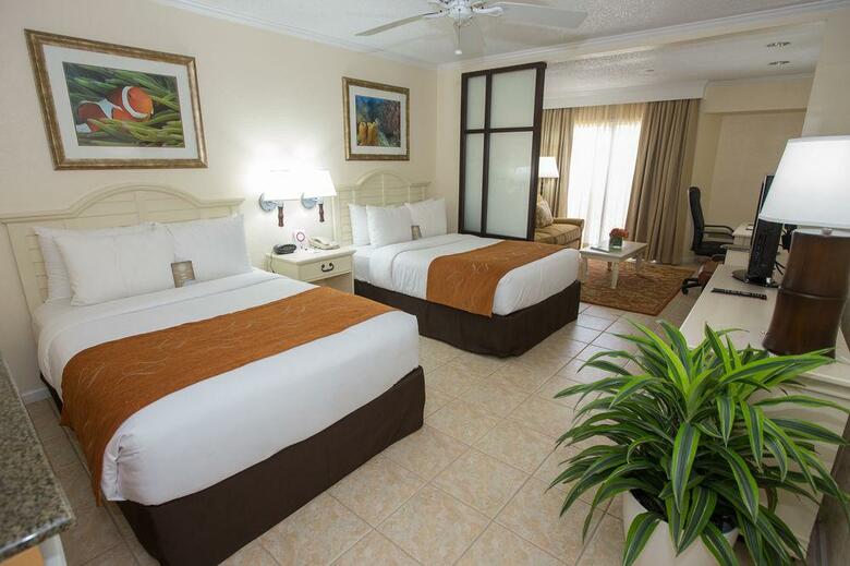 Hotel Comfort Suites Paradise Island