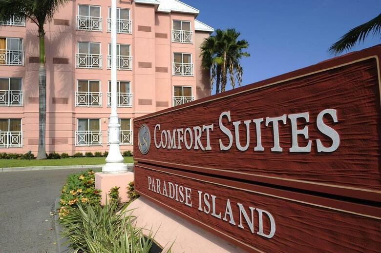 Hotel Comfort Suites Paradise Island