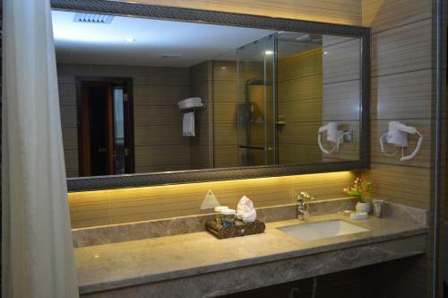 Aimoer Hotel