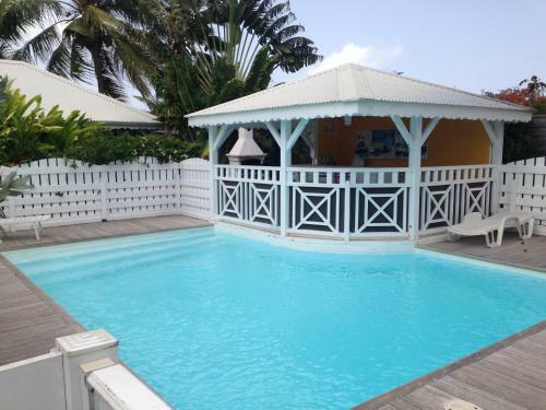 Bungalow Takaya Bambou