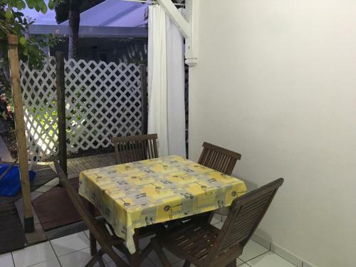 Bungalow Takaya Bambou
