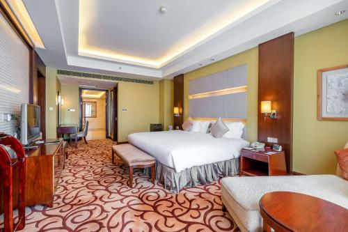 Hotel Crowne Plaza Zhongshan Xiaolan