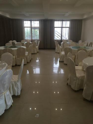 Mingzhu Hotel