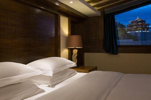 Shangri-la Wonderland Boutique Hotel