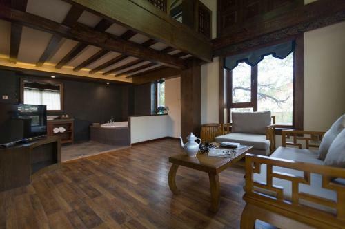 Shangri-la Wonderland Boutique Hotel