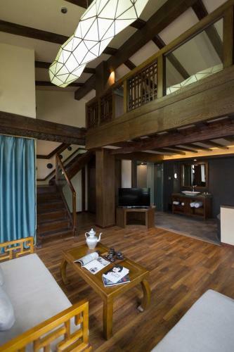 Shangri-la Wonderland Boutique Hotel