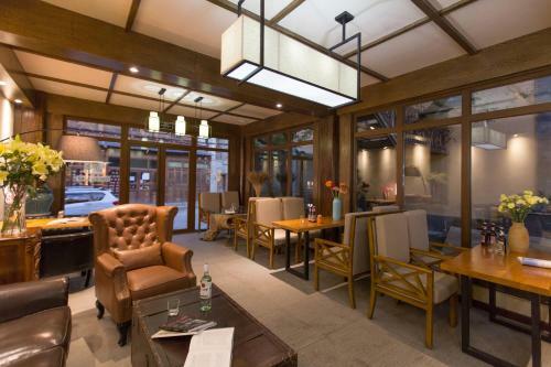 Shangri-la Wonderland Boutique Hotel