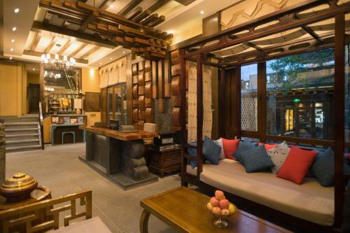 Shangri-la Wonderland Boutique Hotel