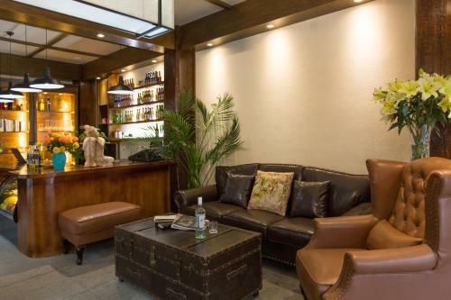 Shangri-la Wonderland Boutique Hotel