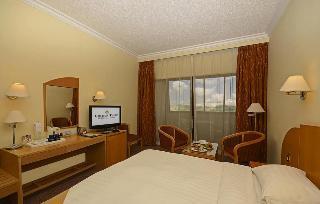 Hotel Golden Tulip Seeb Muscat
