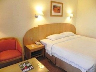 Hotel Golden Tulip Seeb Muscat