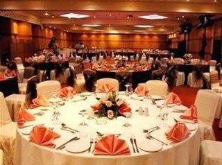 Hotel Golden Tulip Seeb Muscat