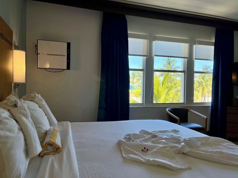 Majestic South Beach Hotel