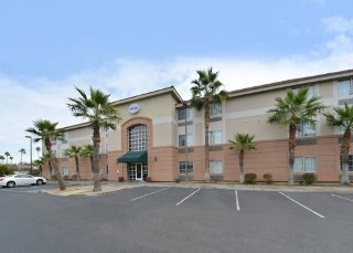 Hotel Mainstay Suites At Metro Center