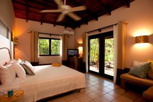 Cala Luna Boutique Hotel & Villas