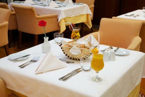One To One - Concorde Fujairah Hotel