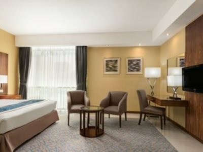 Howard Johnson Diplomat Hotel