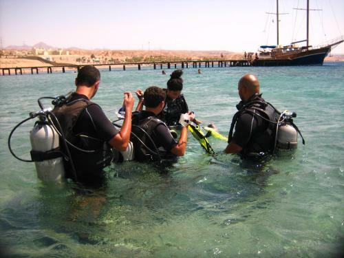 Hotel Arab Divers