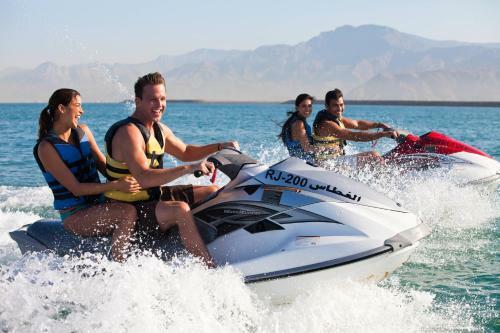 Hotel Al Hamra Palace Beach Resort