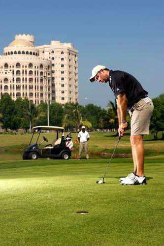 Hotel Al Hamra Palace Beach Resort