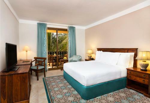 Hotel Hilton Al Hamra Beach & Golf Resort