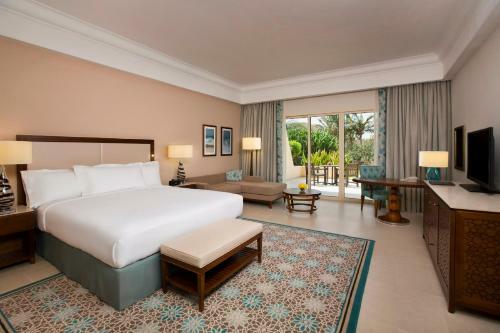 Hotel Hilton Al Hamra Beach & Golf Resort