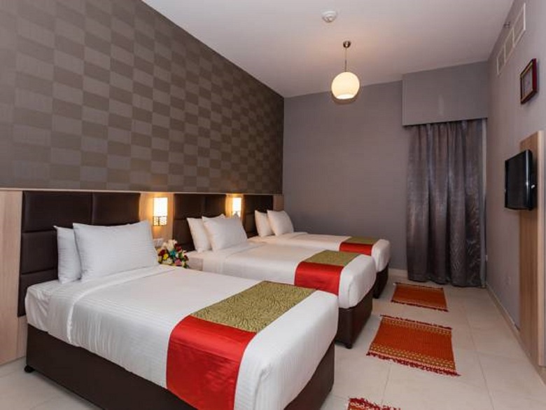 Flora Square Hotel