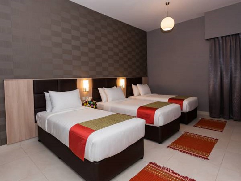 Flora Square Hotel