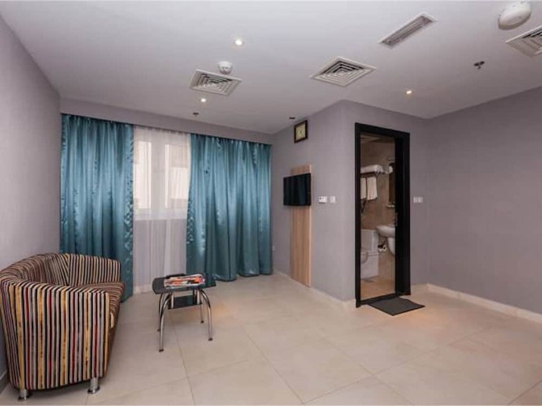 Flora Square Hotel