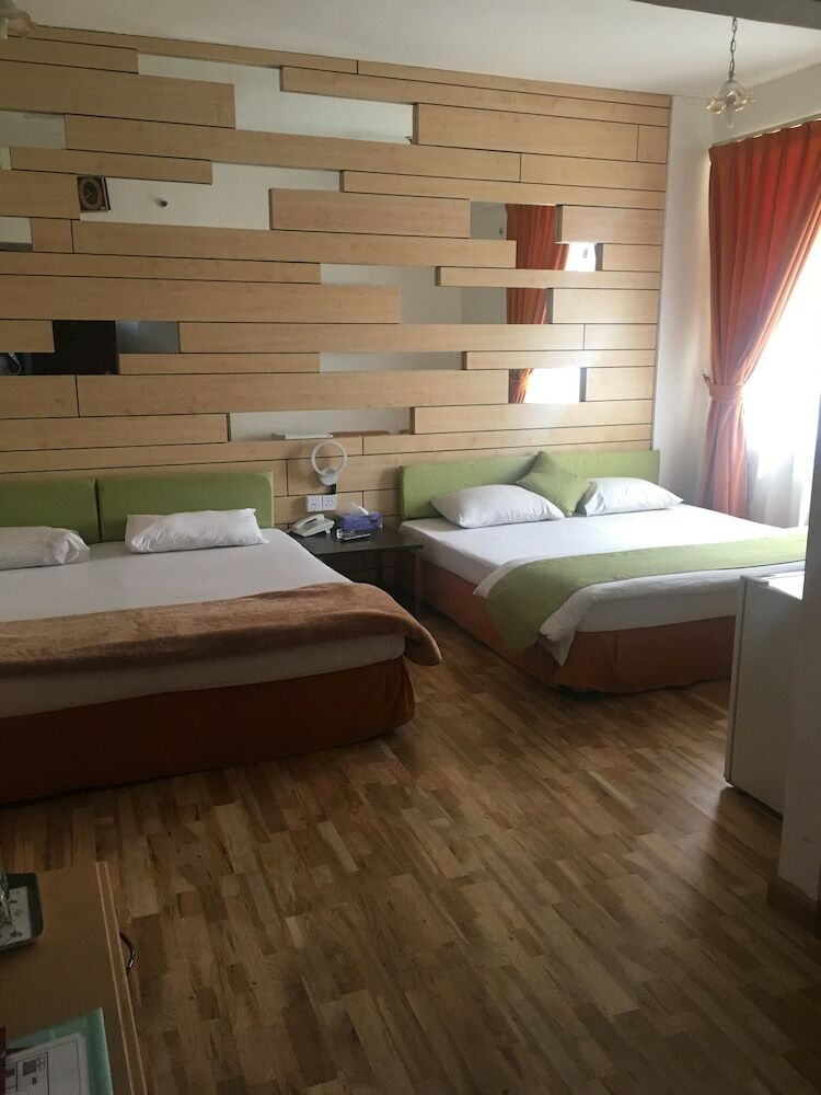 Everest International Hotel