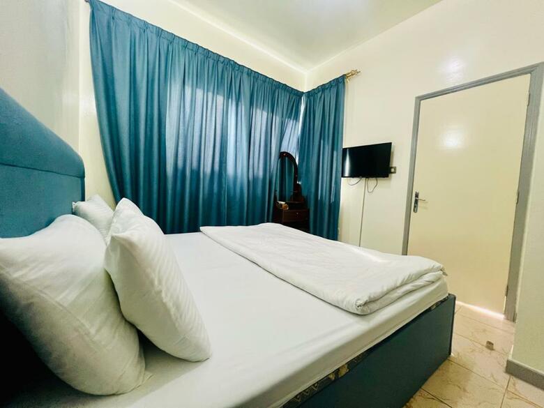 Sky Hotel Apartment Dubai
