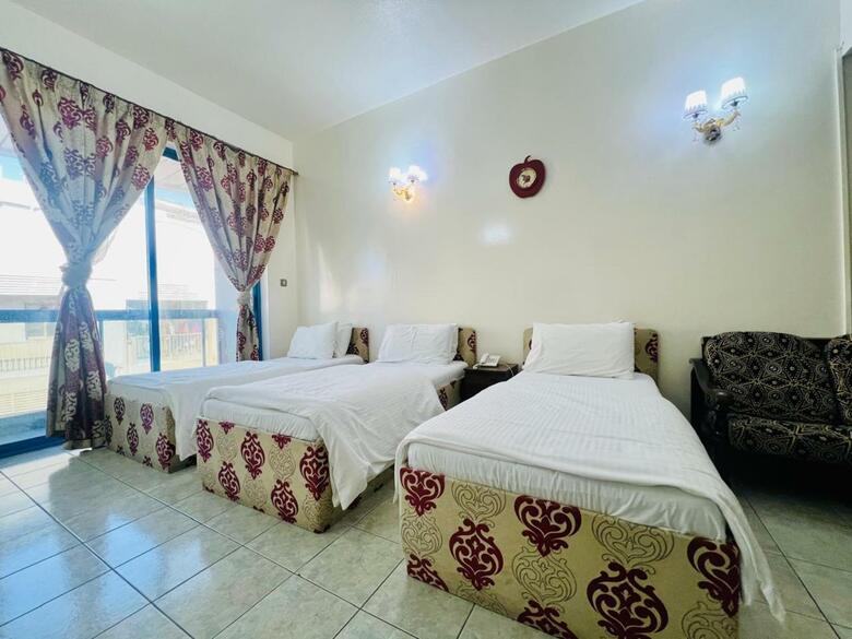 Sky Hotel Apartment Dubai