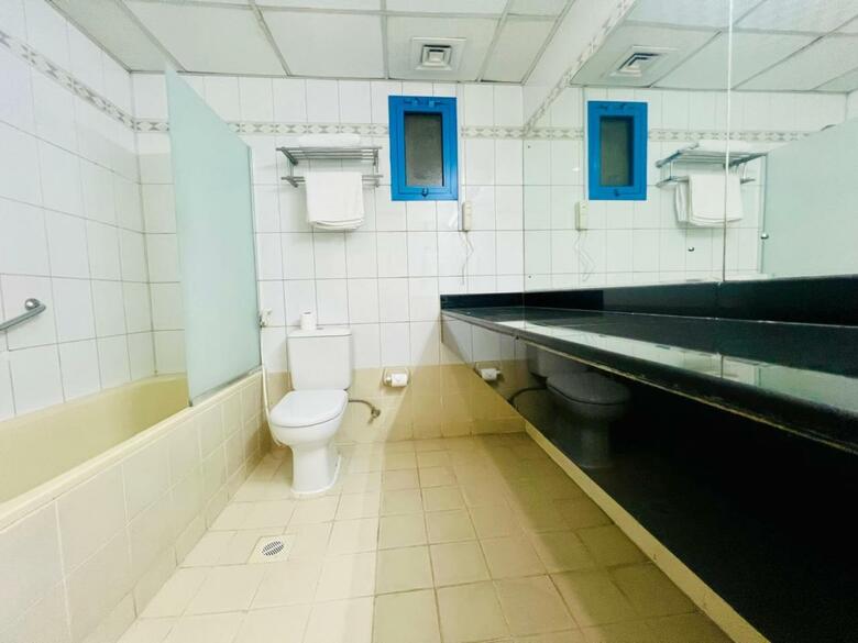 Sky Hotel Apartment Dubai